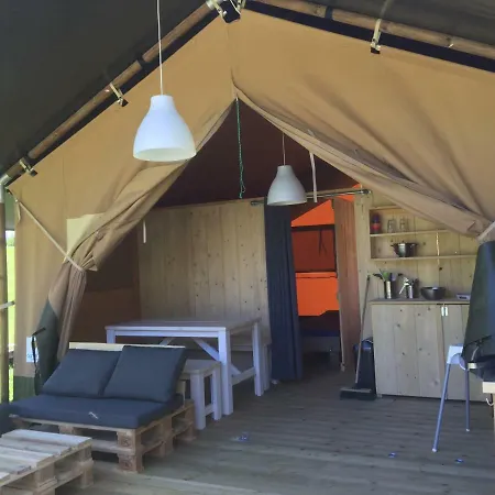 Campeggio Camping Lestaubière Douville