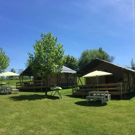 Camping Lestaubière 3* Douville